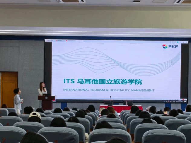 一号娱乐与阿森纳续约官方合作举办赴马